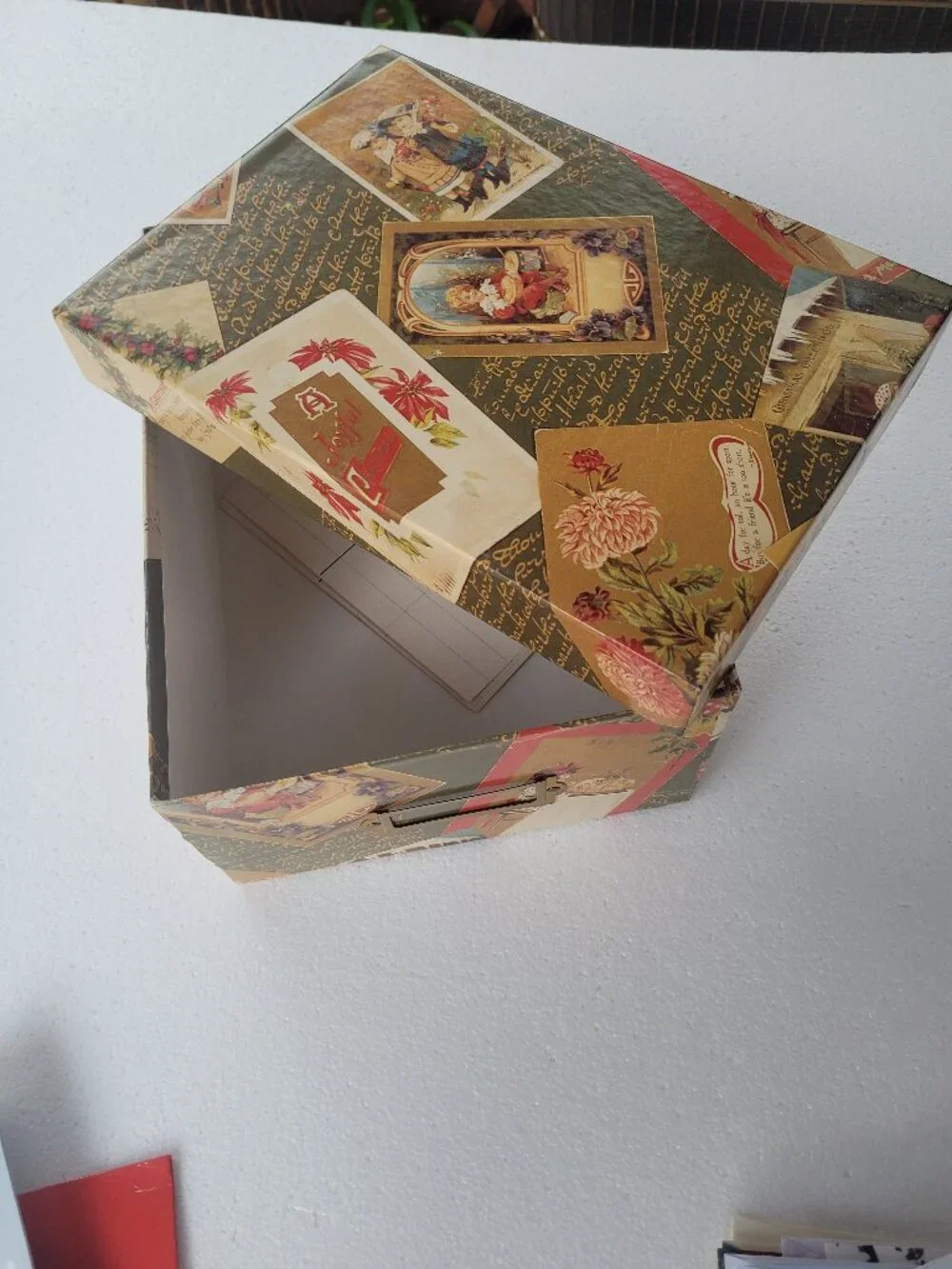 Deluxe Stationery Gift Box w/ Dividers 46 Greeting Cards Wrapping Paper 2 Bags